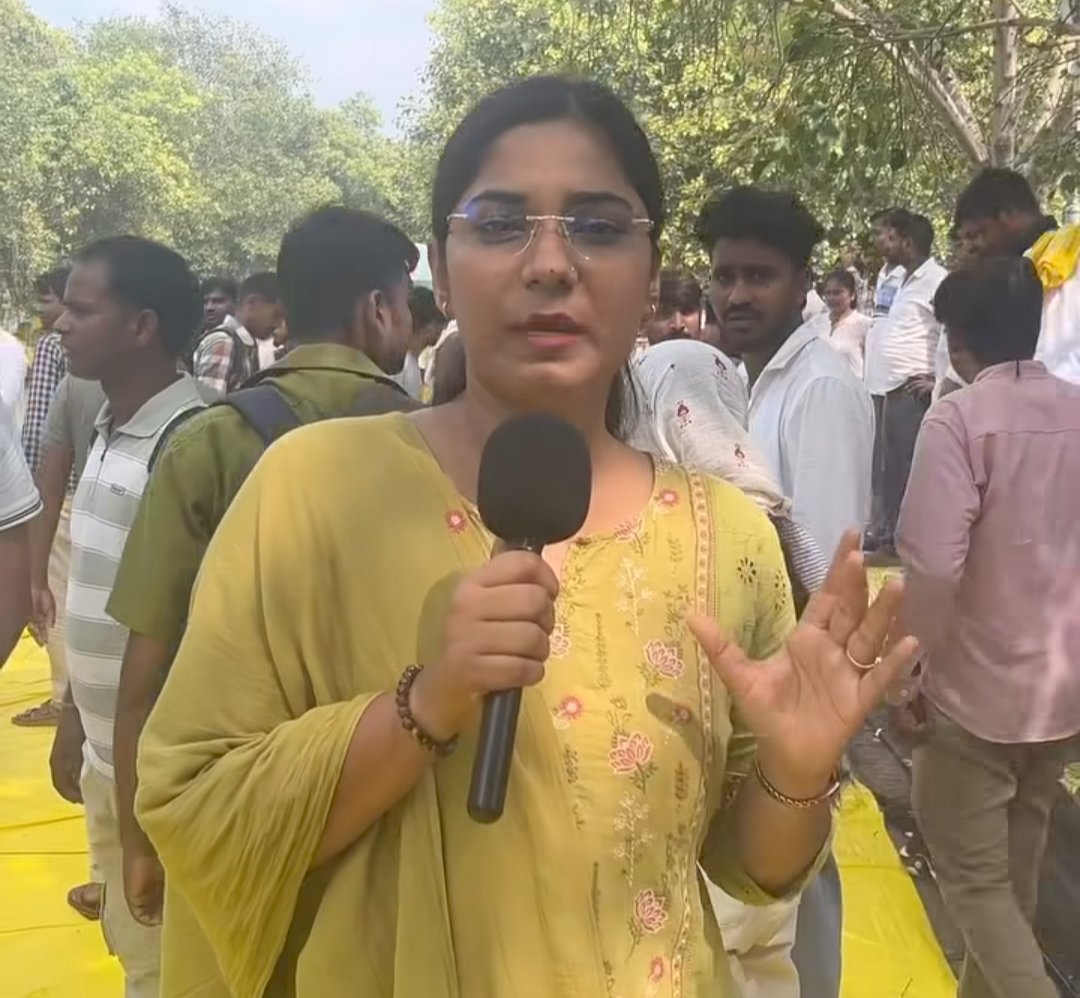 psunionup's tweet photo. @Stuti_Tiwari__  पंचायत सहायकों के 9 दिन के धरना प्रदर्शन में लगातार 9 दिनों तक कवरेज करने के "द प्रश्नास्त्र" का बहुत बहुत आभार आप जैसे मीडिया मंच ही हम शोषित वर्ग की मजबूत स्थिर आवाज बनते है आपका बहुत बहुत धन्यवाद ऐसे ही आप ऊंचाइयां छूते रहो हम पंचायत सहायक भले थोड़ा सा हार गए पर आप सबने हम सबको बहुत सहारा दिया है

 हम फिर लौटेंगे..!