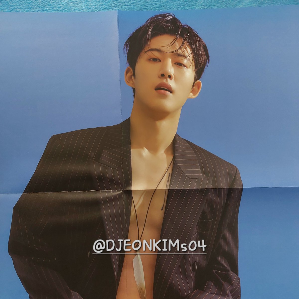 DJKs04's tweet photo. wts lfb B.I ph 

Quitting Sale

-B.I Waterfall album 
- complete inclusion with extra 1 random PC
- good condition 

- 400 SET

onhand &amp; ready to ship
-please read alt for condi

💌 Reply mine | DM to claim https://t.co/mxdnSw5CDs