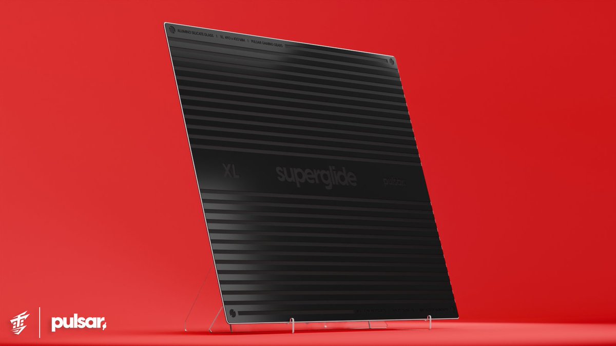 YukiAim's tweet photo. would this superglide 3 fit your setup? 🦋

display stand included. https://t.co/EDvoSUkPt2