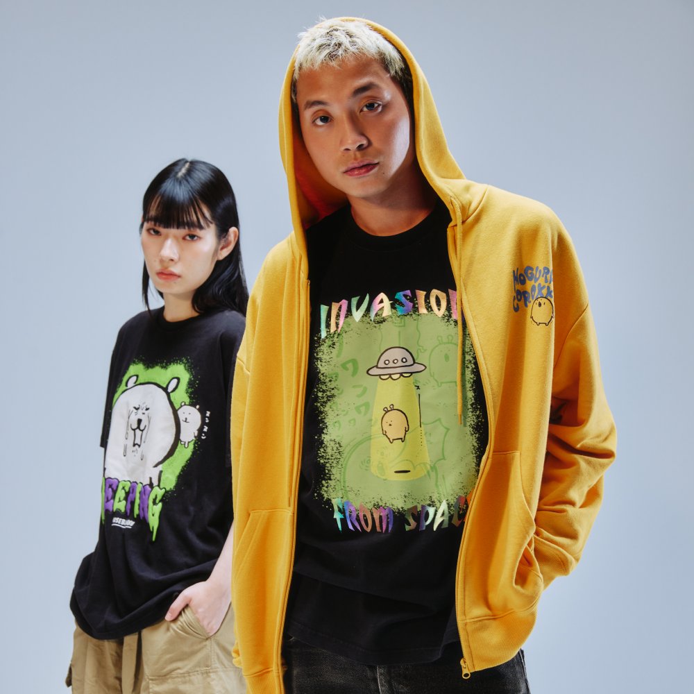 talkingheads_0's tweet photo. 「ナガノキャラクターズ × ホラーTシャツ・パーカー」
先行販売では取り扱いがなかった
・スウェットシャツ
・ジップパーカー
をラインアップに追加！

ホラーだけどどこか笑える・かわいいのにちょっとゾクッとする、
ヴィンテージホラーカルチャーを思わせるグラフィックでポップに表現しました。