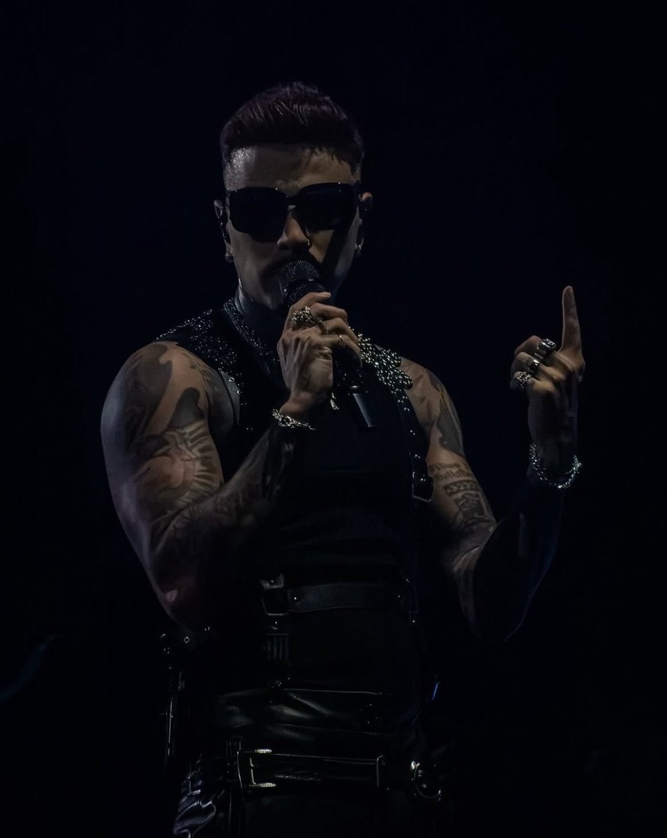 dianmarval's tweet photo. Somos Rauw Alejandro y yo contra el mundo 🤍 https://t.co/PgWQUIxmlb