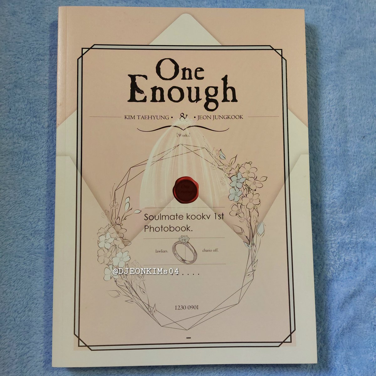 DJKs04's tweet photo. wts lfb Taekook  PB onhand

Quitting Sale

-TAEKOOK ONE ENOUGH Photobook by Soulmate_KookV
-1 PB (400+ pages), 1 Hand banner, 1 4A Poster
- mint condition 

- 800 set

onhand and ready to ship

💌 Reply mine | DM to claim https://t.co/InmbK9tpHS