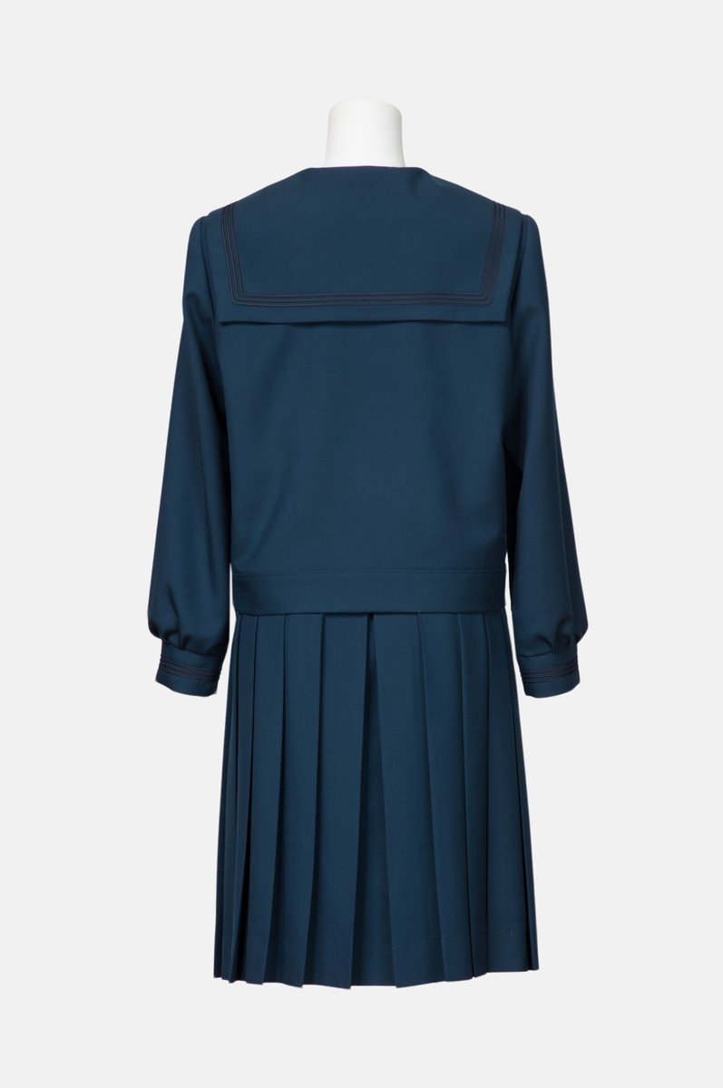 ludisto_'s tweet photo. LUDISTO 3110 冬セーラーセット 別紺(グリーンネイビー)
[セーラー服・スカートの2点セット]
🟢Type-B：スタンダードタイプ
📎前箱20ヒダ
📎車20ヒダ
https://t.co/LMj9xvmJDy
※限定数量に達し次第、期間内であっても販売終了となります。 https://t.co/y2cgzV6ewF