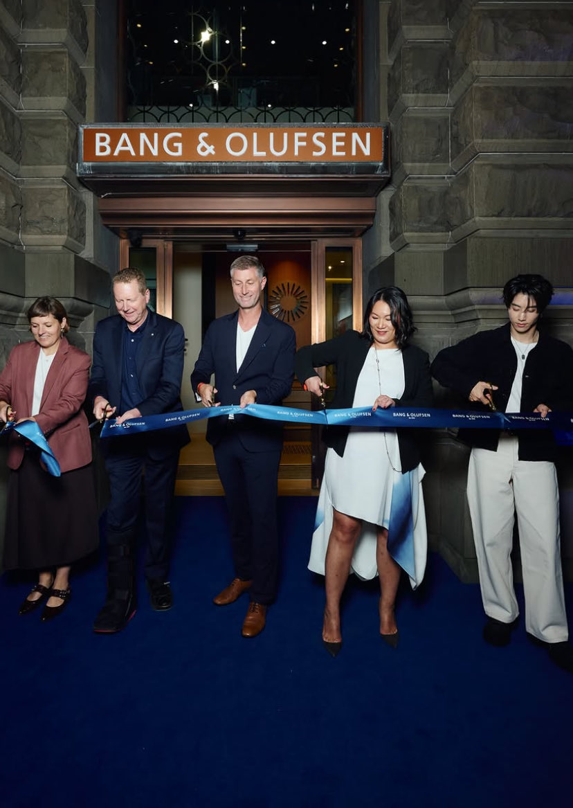 KedsaraOple's tweet photo. ตัวเล็กต้วน้อยย ♥️🐰

Mark Tuan At Bang &amp; Olufsen Sydney
#MarkTuanxBangOlufsen
#BangOlufsen #BeautifulSound 
#BangOlufsenAustralia
#MarkTuan #段宜恩 #마크  @marktuan https://t.co/YJ5NOmXsKm