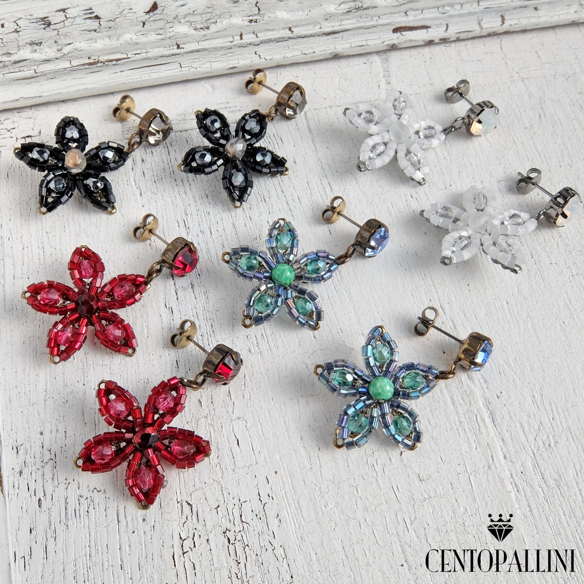 CentoPalliniRL's tweet photo. 【カラフルな星の煌めき】揺れるクリスタルスターピアス https://t.co/NKb2mN559P #minne #ad https://t.co/TsBzdXpm9S