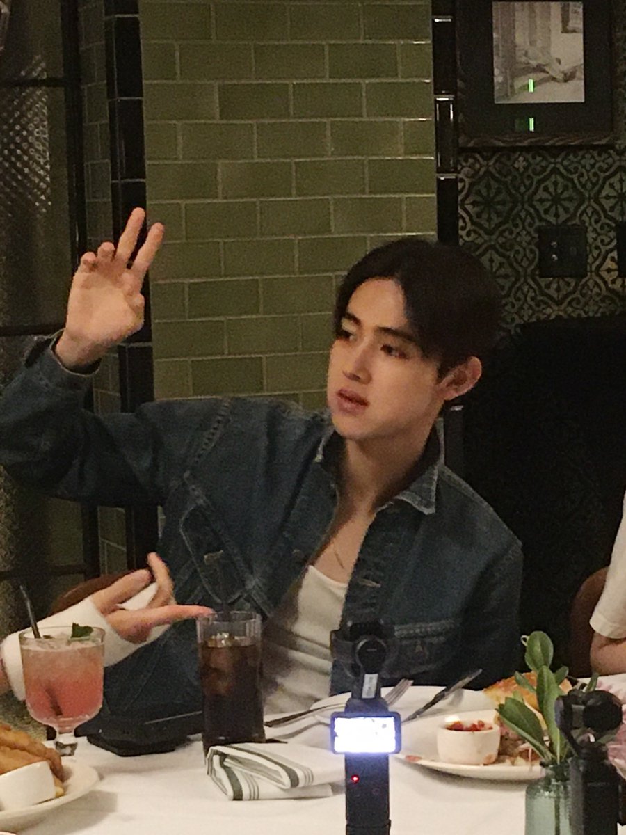 zhaoyufancokr's tweet photo. [260918] #SEONGHYEON #성현 Instagram Update

“the beeeean” https://t.co/xIm4maUuEd