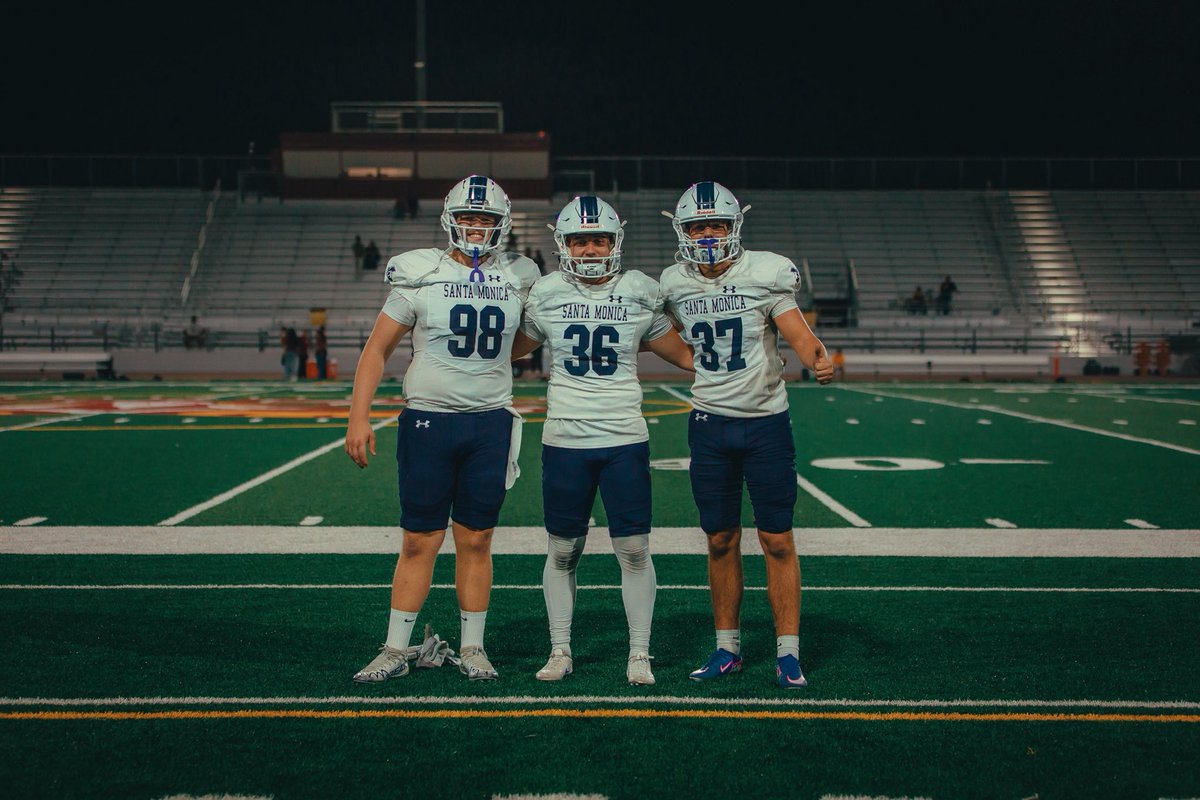 TateEvarts's tweet photo. Game winning field goal in double OT, on to the next!!! @TheChrisRubio @CruzARubio @CoachBertoni61 @SMC_CorsairFB #toetheline #bethebest https://t.co/6aU8Xs2G9i