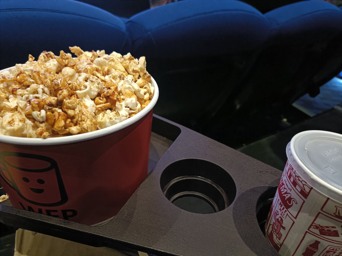 kazyukiFOB's tweet photo. 初めてのIMAX☺ https://t.co/FqIoRbwFZX