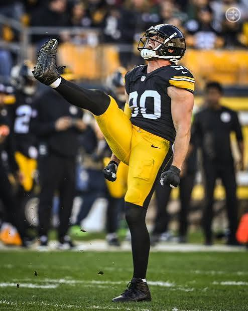 shufflesport's tweet photo. 🚨ONE of these NFL stats are FAKE
Which one? 👀
1. Josh Allen has recorded nine games with at least two passing and two rushing TDs
2. Justin Jefferson has more receiving yards through his 1st four seasons than any other player
3. Derrick Henry entered 2026 ranked top 10 of all time in both rushing yards and rushing TDs
4. T.J. Watt has recorded 20+ sacks in 3 different seasons