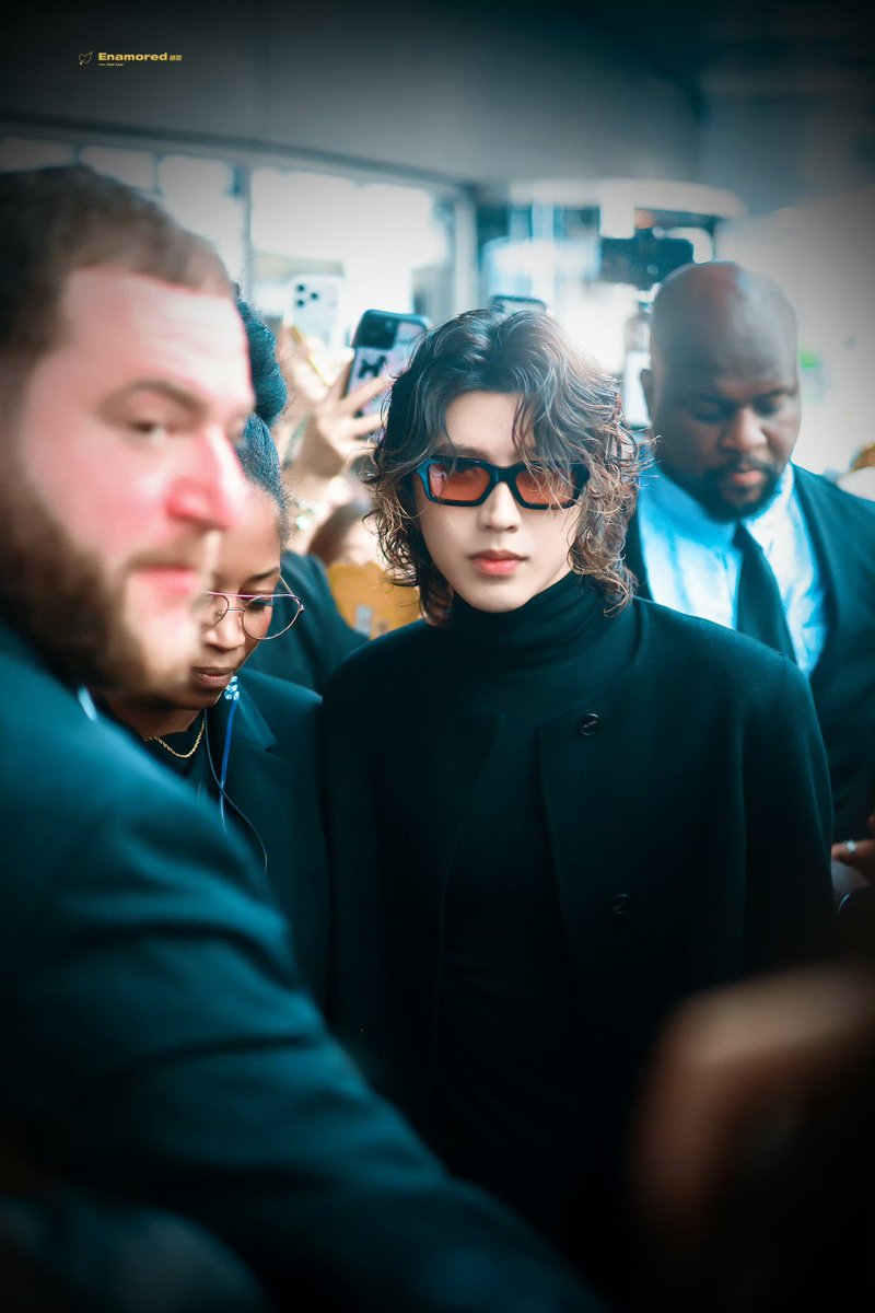 PullUp080247823's tweet photo. Counting down to NYFW — Cai Xukun × COS is the front row moment we didn’t know we needed. 👏🗽

KUN at New York Fashion Week
#KUN #COS #KUNxCOSAW26
@kun_officialx https://t.co/cV7RRZhpD8