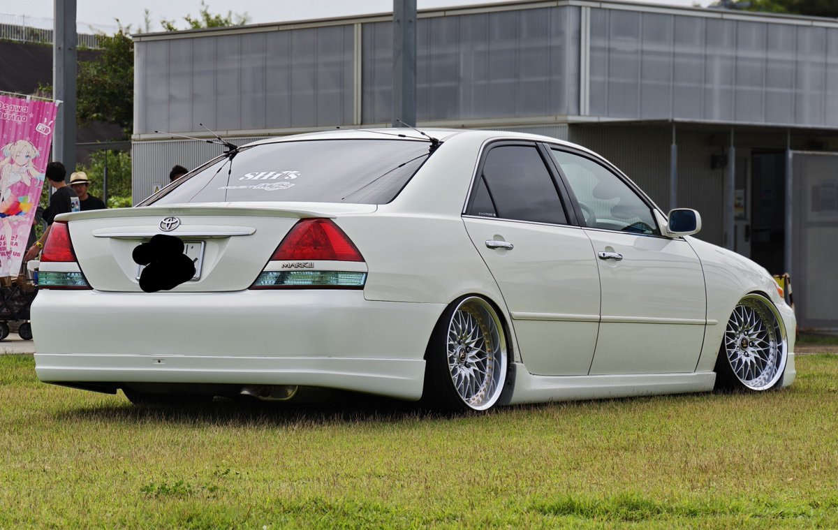ryy_chan_'s tweet photo. #車売ります 
即ドリ JZX110 マークII売ります
1JZ-GTE 20.1万キロ 車検令和10年8月まで
260万円で左の状態 
プラス20万円でホイール、ショートナックル、ハイレートバネつけます(マフラー以外左の状態)
装飾ステッカー類は剥がします
↓↓↓↓↓↓↓↓↓ https://t.co/Z9HISBeJb4