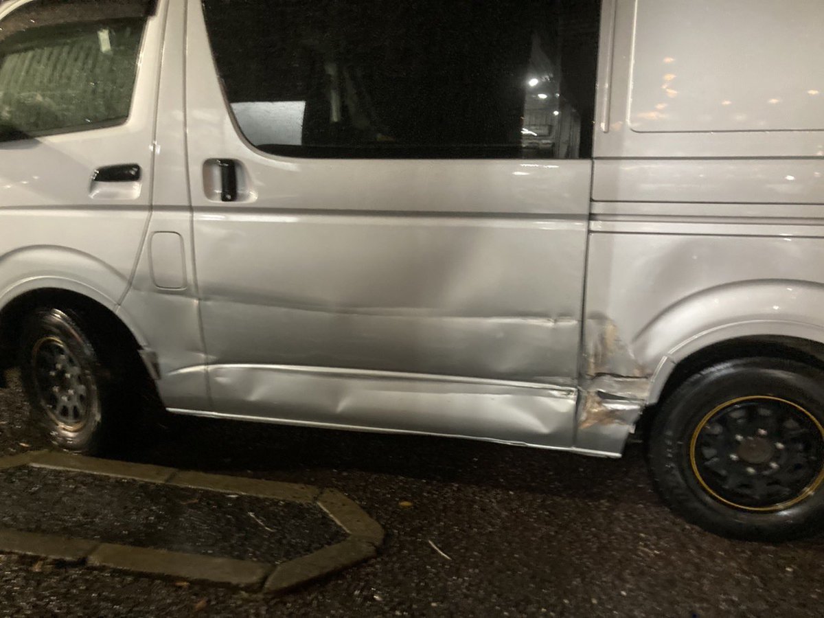HRF270's tweet photo. 9月から来た新人が勝手にウチの車使ってボコボコにして来て
精神的に参っちゃった、ってもう来なくなった😑笑

わずか10日の出勤でしたね

精神的に参っちゃうのは俺の方だろ畜生がw https://t.co/DMfxL3JlyX