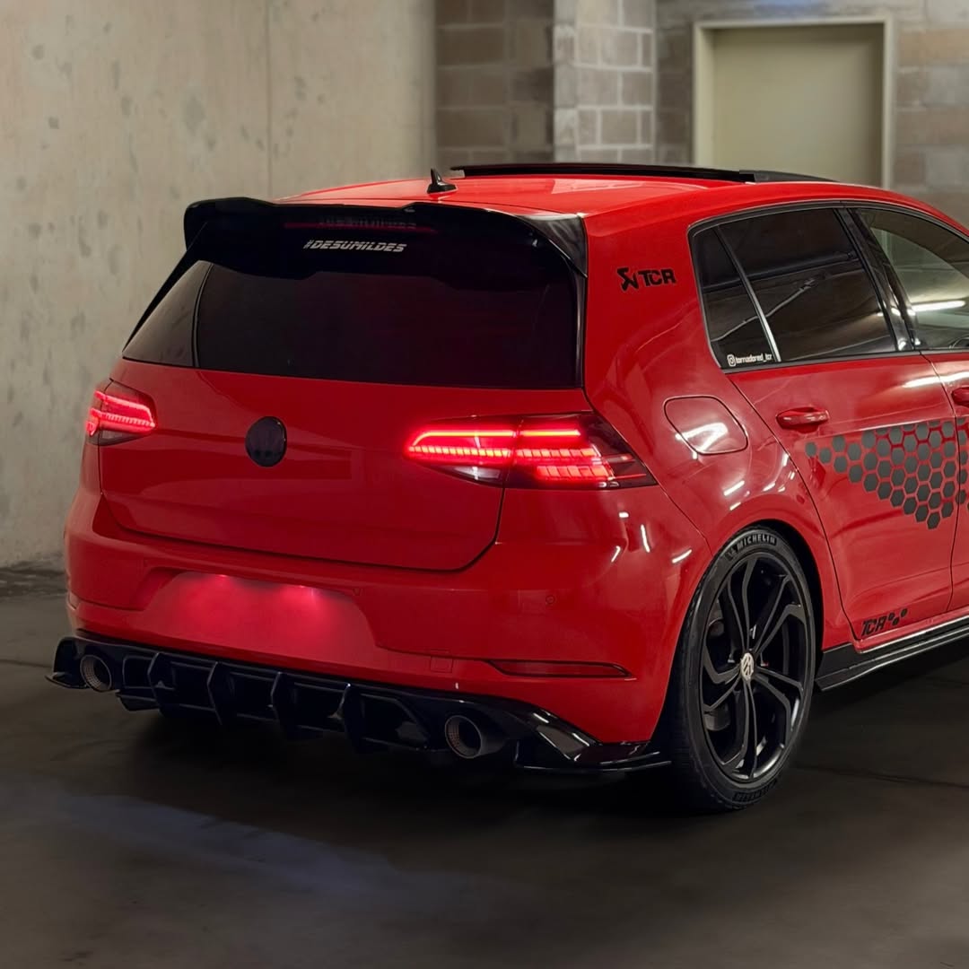 Kristophercgv5's tweet photo. MK7. 5 GTI TCR! Rate this TCR! https://t.co/E6EYAIOYdq