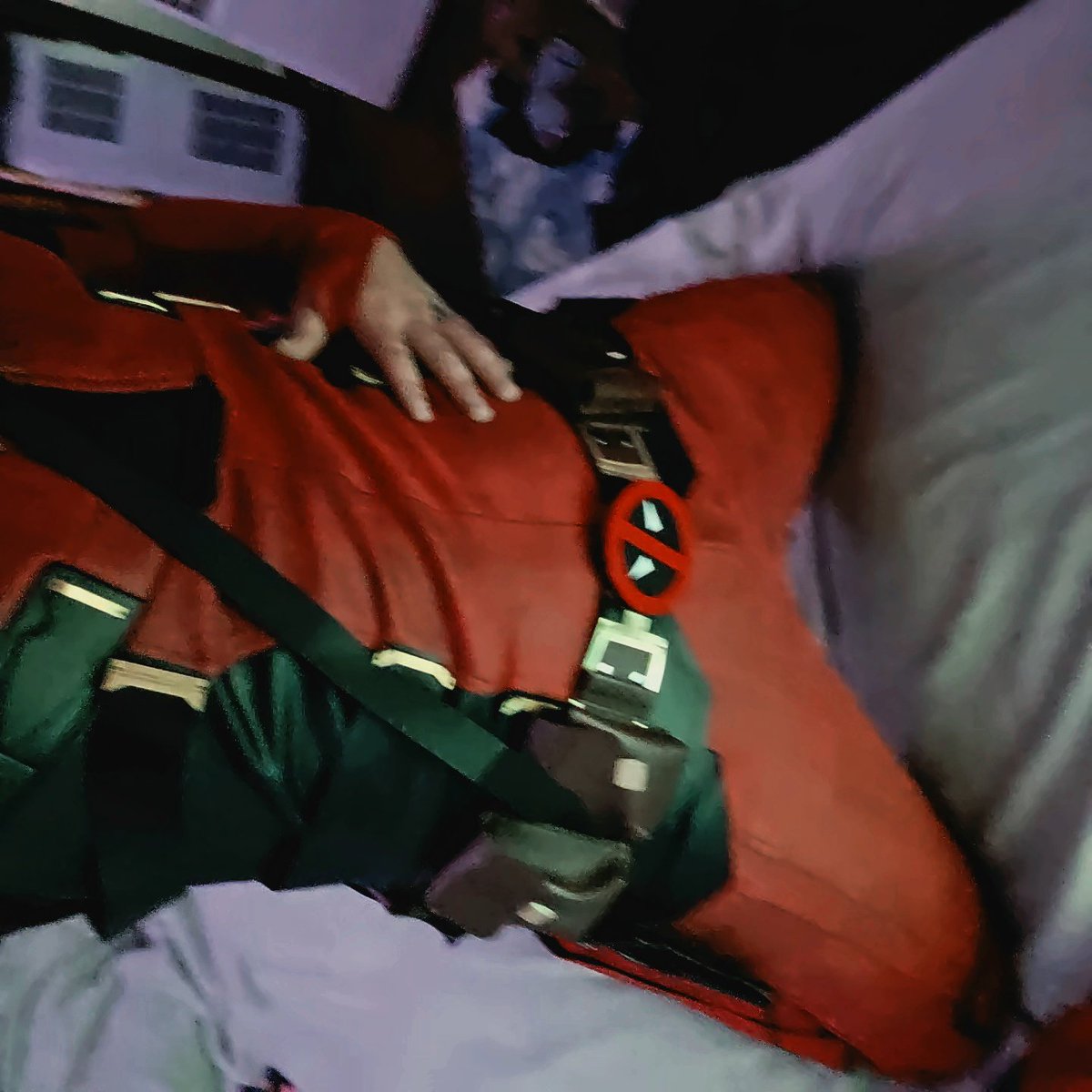 t4xmachine's tweet photo. Post workout glow, or just sweating profusely under three layers of synthetic fiber? 

#deadpool #deadpoolcosplay #cosplay https://t.co/oayfgepjUy