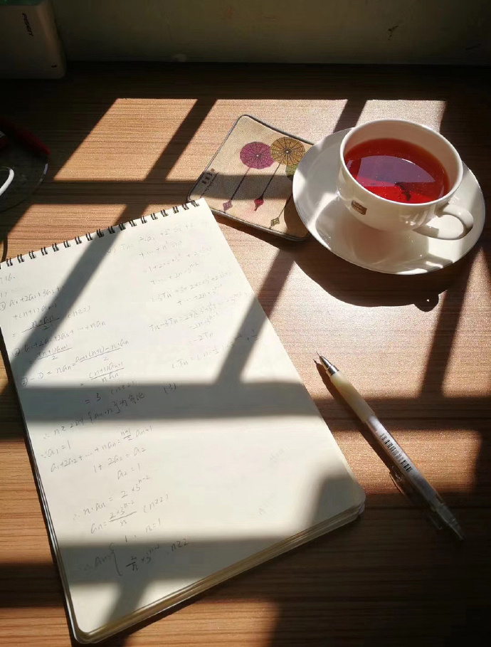 anikk095367's tweet photo. Just had a random chat with my childhood friend—suddenly all those warm, fuzzy memories hit, and my mood’s totally lifted! https://t.co/AaHGCJzfsV