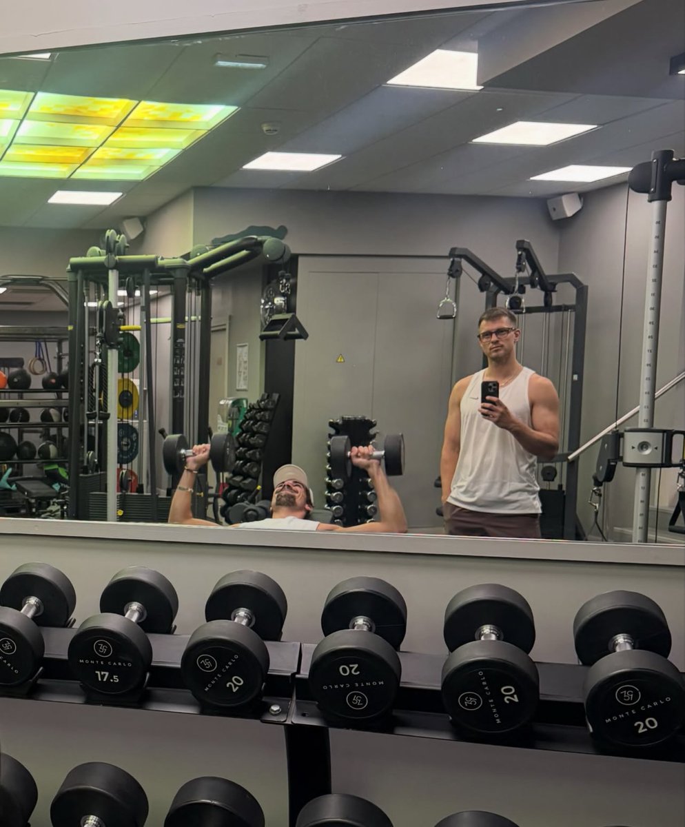 IsabelPinkqsja's tweet photo. Lance and Henry training https://t.co/iXs0n1qzQD