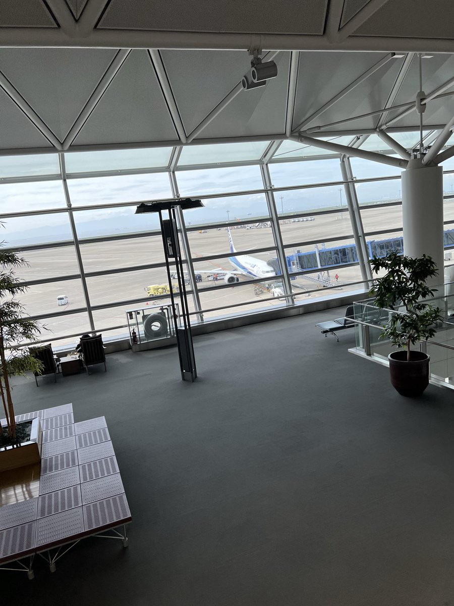 ijime0825's tweet photo. 中部国際空港なう https://t.co/k0ESQVvXGa
