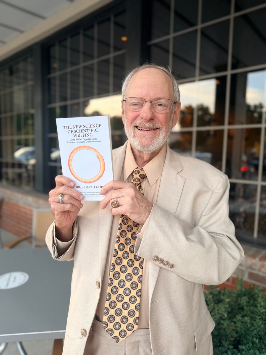 AnthemPress's tweet photo. Delighted to see George Gopen, author of ‘The New Science of Scientific Writing’, with his book. Find out more ➡️ https://t.co/qBdYMmLqMA #AnthemPress #WritingSkills #ScienceCommunication #ResearchWriting #ScholarlyWriting #GeorgeDavidGopen #authorphoto @DukeU #FHB https://t.co/79to1sKCrW