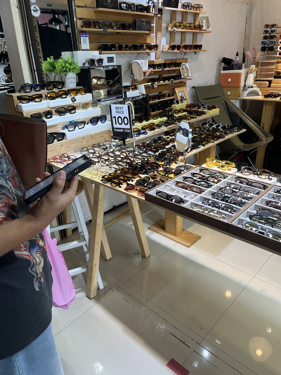 ttangmoqq's tweet photo. ไม่บอกหรอกว่าใคร @Namwarnuai https://t.co/uDG2CJjDkC
