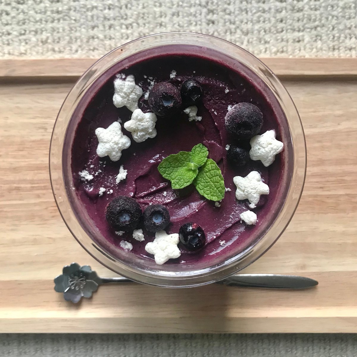 sesamocha's tweet photo. blueberry creami ( ˘͈ ᵕ ˘͈♡) , 155c . 10g protein https://t.co/uTyzNXIM6V