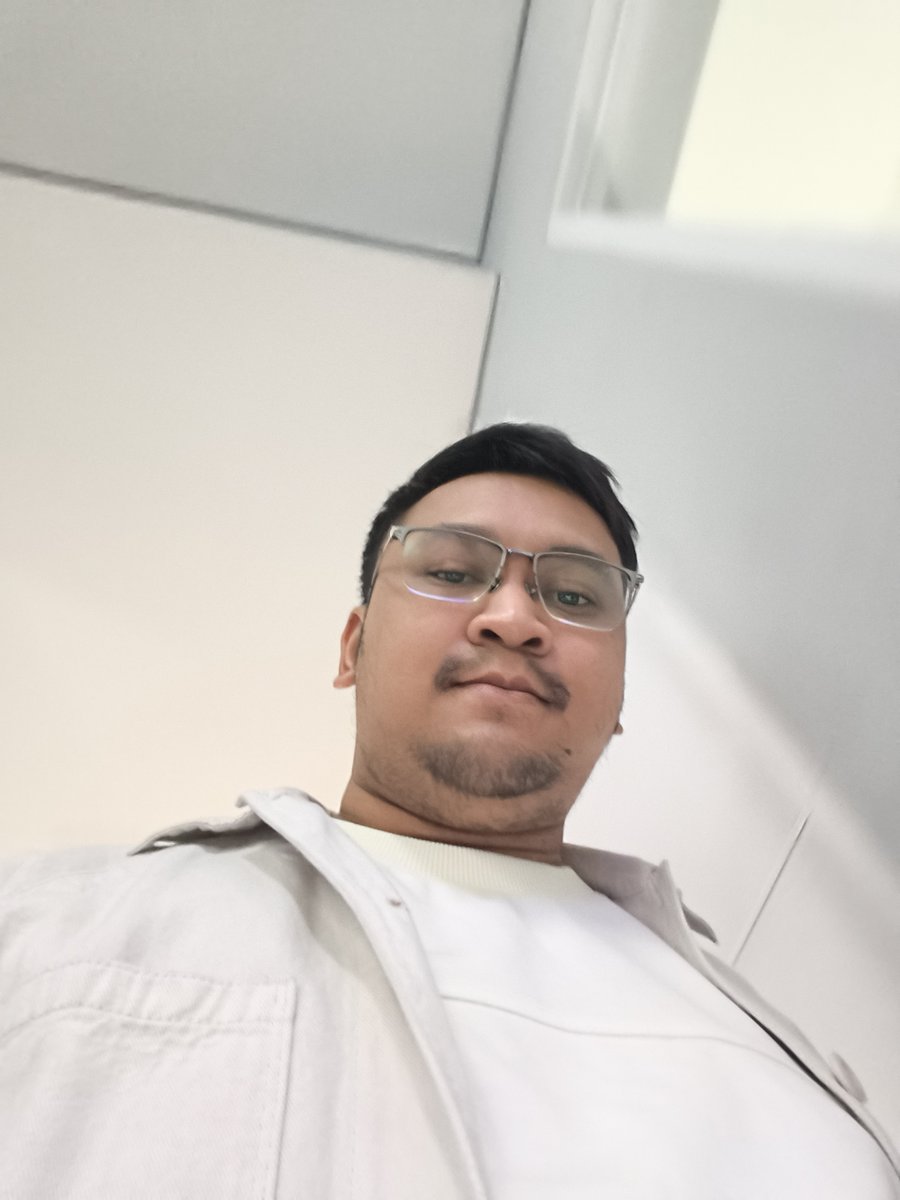 just_aibi's tweet photo. Selamat Hari Jumat https://t.co/eidxrHZzBF