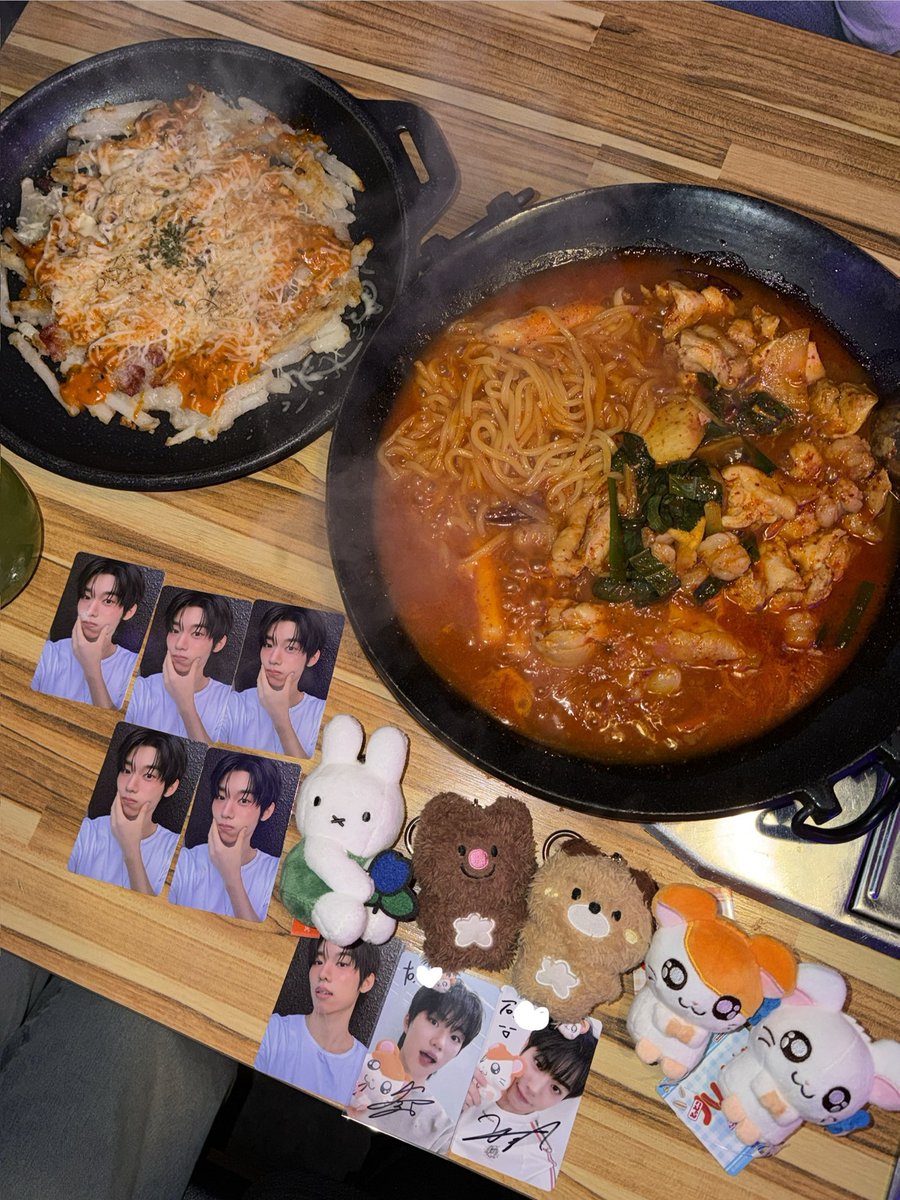 har2uuuu's tweet photo. 햄랑해🪽🤍🤍🤍 https://t.co/PVdKnlHyxK