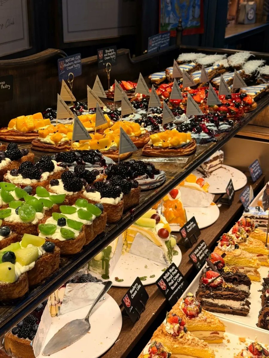 Cafe_LittleGirl's tweet photo. 🥯🥐🤎 ทุกคนนน พรุ่งนี้พารากอนแตกมั้ยยย เบเกอรี่ร้านดังจากเซี่ยงไฮ้ 𝑨𝑴𝑨𝑴 𝑳𝒐𝒏𝒃𝒂𝒌𝒆𝒓𝒚 𝑻𝒐𝒘𝒏 เปิดที่ไทยวันแรก!!

ทุกเมนูคือน่ากินจริงๆๆ อยู่ไม่ไหววว หลายคนมีประสบการณณ์ต่อแถวที่เซี่ยงไฮ้ เตรียมวอร์มเท้าลงสนามเลย ร้านคอนเฟิร์มว่า ที่ไทยก็มีเป็น 100 เมนู! เดินเลือกกันให้ตาแตกกกก 😳✨

พิกัด
📍 เปิด 19 ก.ย. ที่ Siam Paragon ชั้น G

cr. ig amamlonbakerytown. th