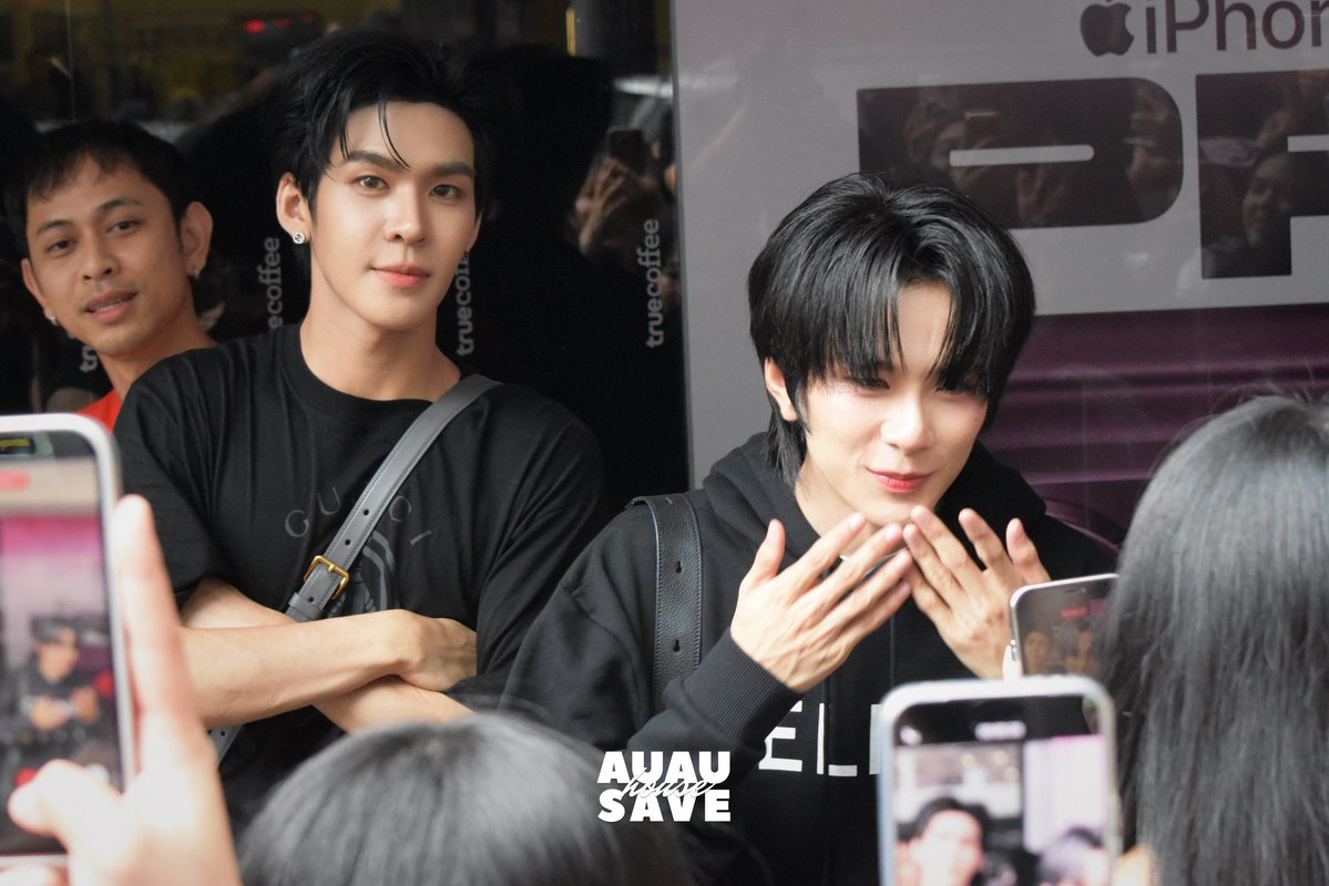 AuauSaveHouseTH's tweet photo. อันนี้คือพี่เติร์ดมาคุมน้องว่านปะคับ ☺️🫶🏻

AAS MHIIPRAEW TRUE5G IPHONE18PRO
#Truedtac5GxAuauSave
#AuauSave #อู่อู๋เซฟ 
#auautnp #savewrg https://t.co/eDUkxGQer2