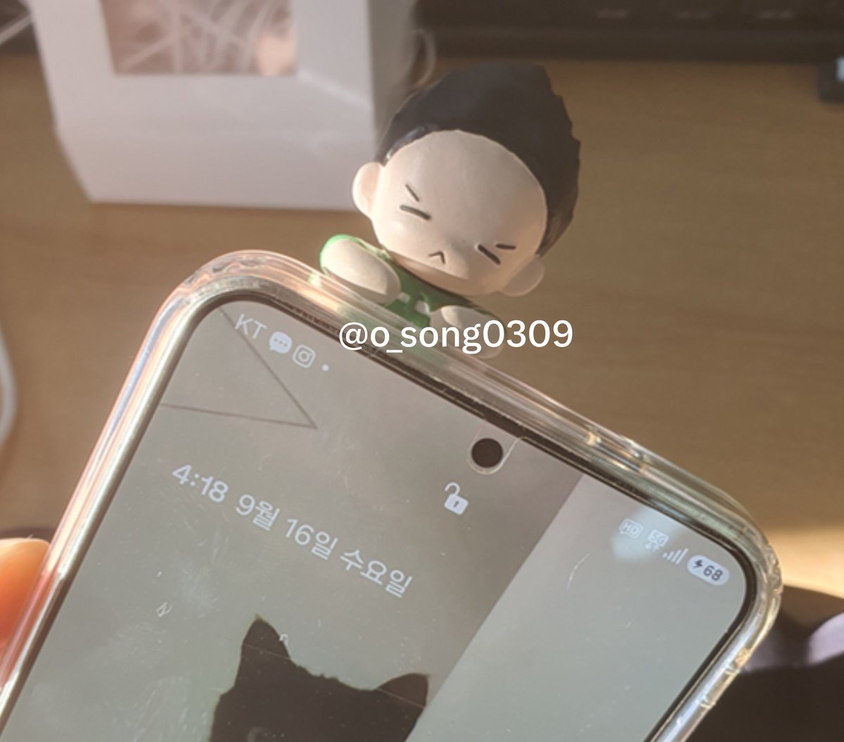 O_song0309's tweet photo. 크크큭 아 이거 왜케기엽찌ㅠㅠㅠ
으윽 히퍼 인지 뭔지  아주!!!!
귀엽고 잃어버리기 딱 좋겠네😂

밍융기 조시미 빨리다녀와 😍
#suga #agustd #민윤기 #minyoongi

(진짜쬬금만놀릴께) https://t.co/nQyQLMTHia