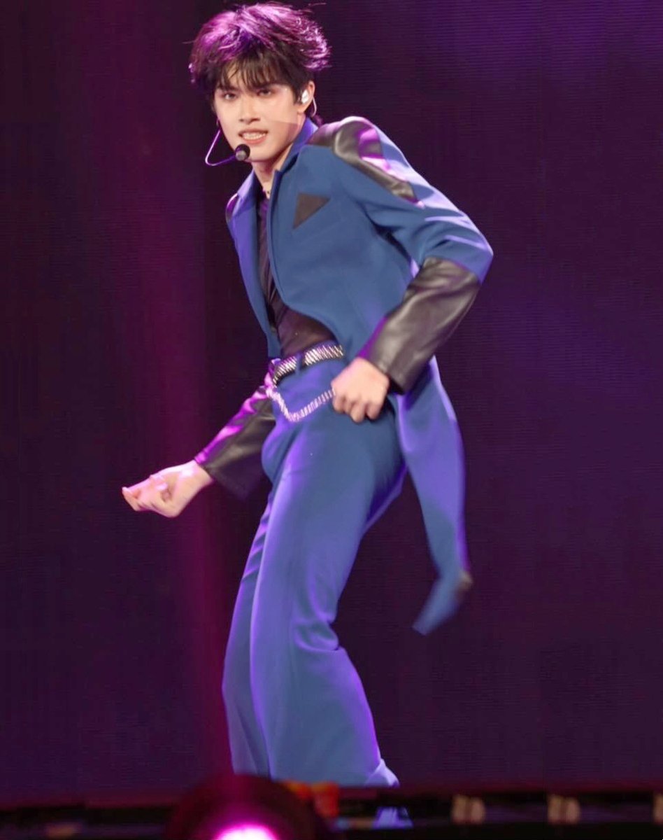 syhge2024's tweet photo. 张极的大极巴总是在蓄势待发的状态💪🫳🥒 #张极 #bulge #登陆少年 https://t.co/l04C0zwS4F