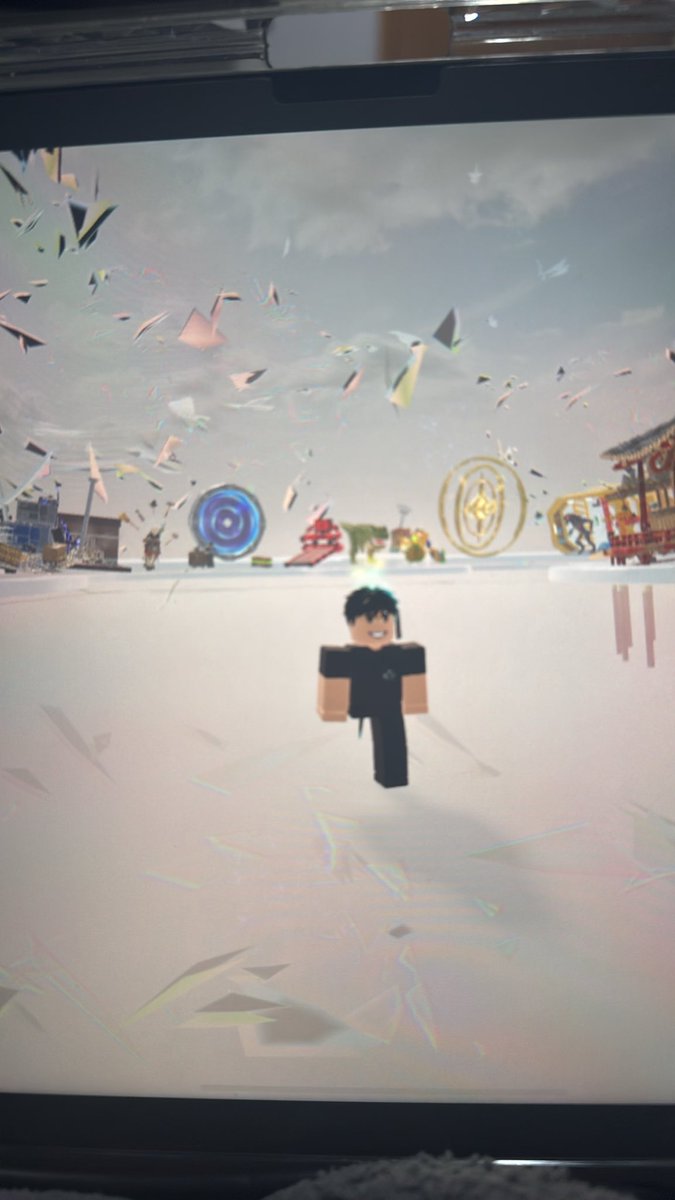 iix_Dam's tweet photo. #roblox the hunt p1 finished 👀 https://t.co/9hk9RJBVvx