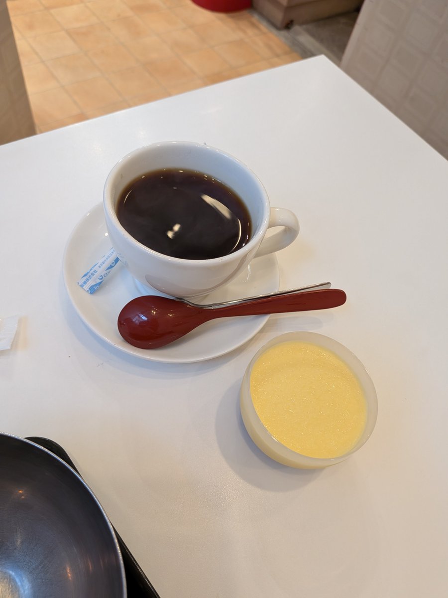 tarumi0601's tweet photo. 卵かけご飯と🍮☕️食べて、献血です😊 https://t.co/UOKbDAJUKp