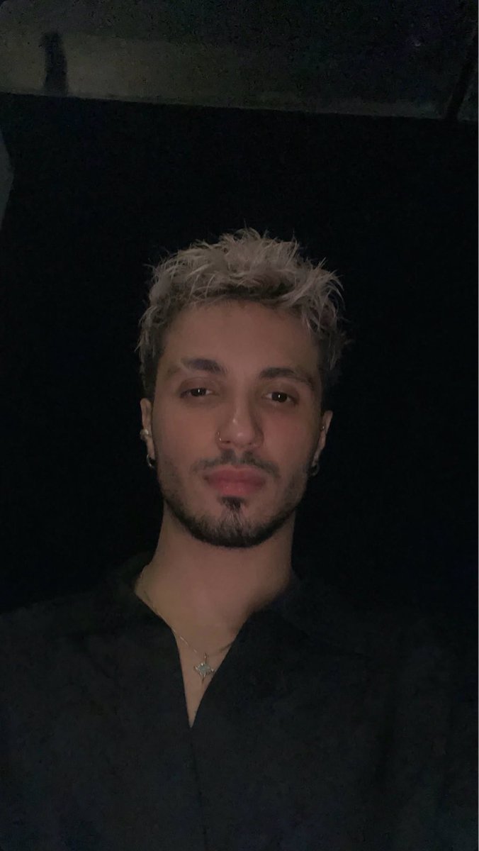 lyrixq0's tweet photo. ;)) https://t.co/unc4dYFFxQ