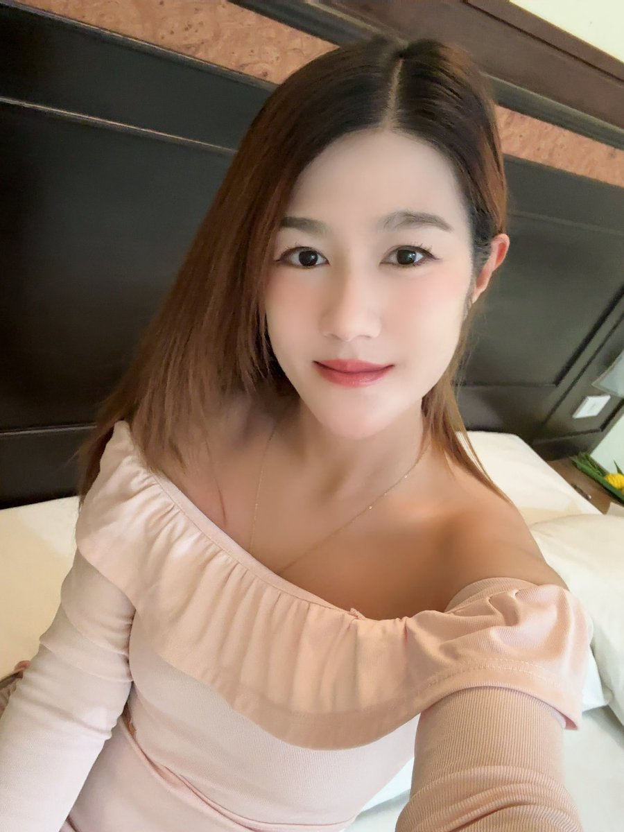 MathaShotto4's tweet photo. เช้าที่ต้องรีบก็ยังอยากให้ผิวดูดีแบบไม่ต้องใช้
เวลานาน
ครีมตัวเดียวช่วยให้ผิวดูเนียนละมุนขึ้น
ช่วยบำรุงพร้อมรับมือกับแสงแดดระหว่างวัน🍉🍇
ID:  Natchar301212
#ชุมพร #ชุมพรในเมือง #เมืองชุมะร https://t.co/rqGbi1sYEu