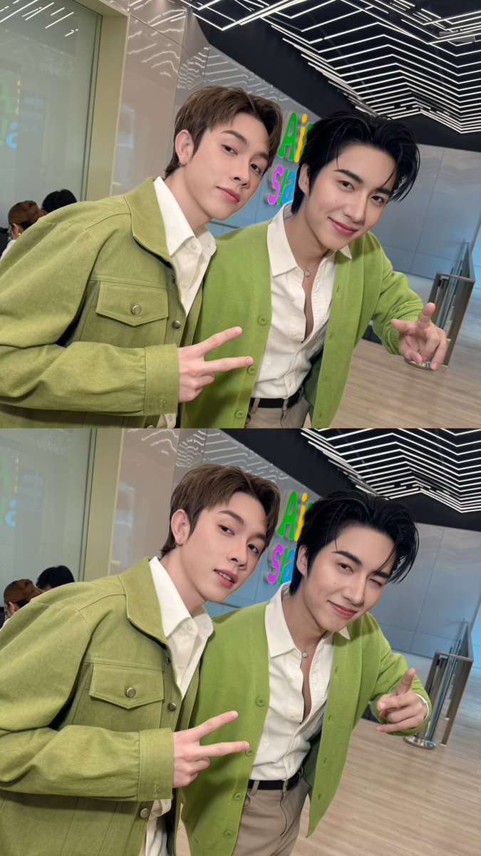PROXIE_Official's tweet photo. พบสิ่งมะหัศจอหล่อหันเช้านี้ ตื่นแบบไม่พึ่งนาฬิกาปลุก ตื่นแบบไม่พึ่งคาเฟอีน ตื่นแบบไก่ไม่ต้องขัน //หล่อแบบตาลึง👀 #PROXIEOnglee #JUNG_PERSES @jungwboo_ *ੈ✩‧₊˚

#iPhone18ProAISxPROXIEOnglee
#iPhone18ProAIS 
#ซื้อiPhone18Proที่AIS
#PROXIEth #bROTHERSMUSIC https://t.co/W1gTbCoNd1