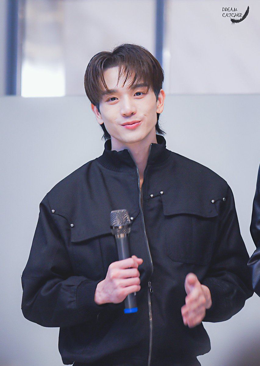 __DreamCatchers's tweet photo. น่ารักขนาดนี้จะเอาอะไรว่ามา ~

NOUR FAN GATHERING

#NOURTheSeriesEP6 #tongtong #NourTheSeries #ตงตงกฤษกร https://t.co/htoYhNwtQr