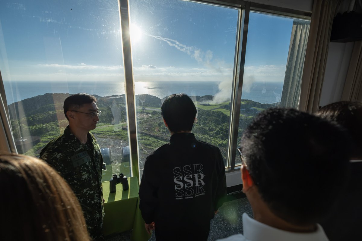 ChingteLai's tweet photo. In today's joint exercises, our armed forces employed anti-ship missiles, air-defense systems, drones &amp; other precision munitions to bolster coastal defense readiness. Defending peace takes strength &amp; resolve. When it comes to safeguarding democracy, #Taiwan is always committed. https://t.co/0fyK2hZ8L0