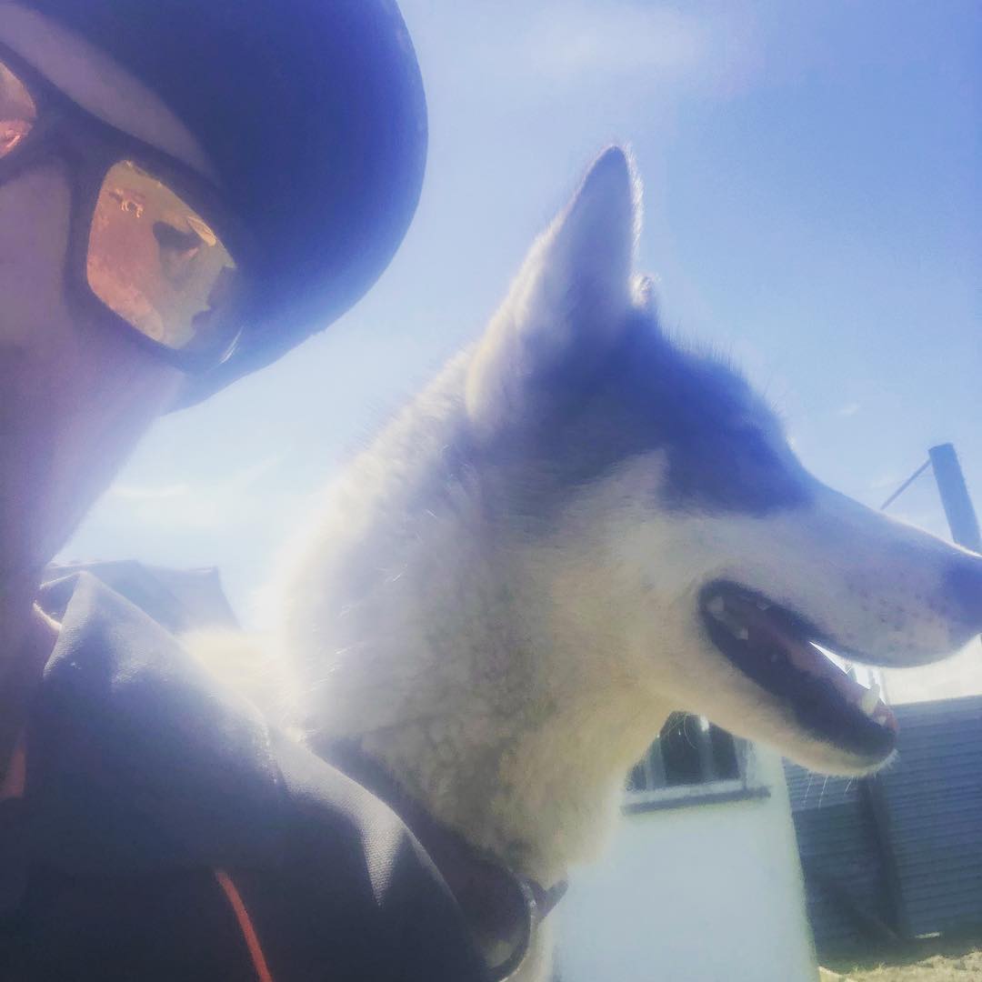 RalphMedinja's tweet photo. Time in the sun with my girl https://t.co/SiAssHZlZf