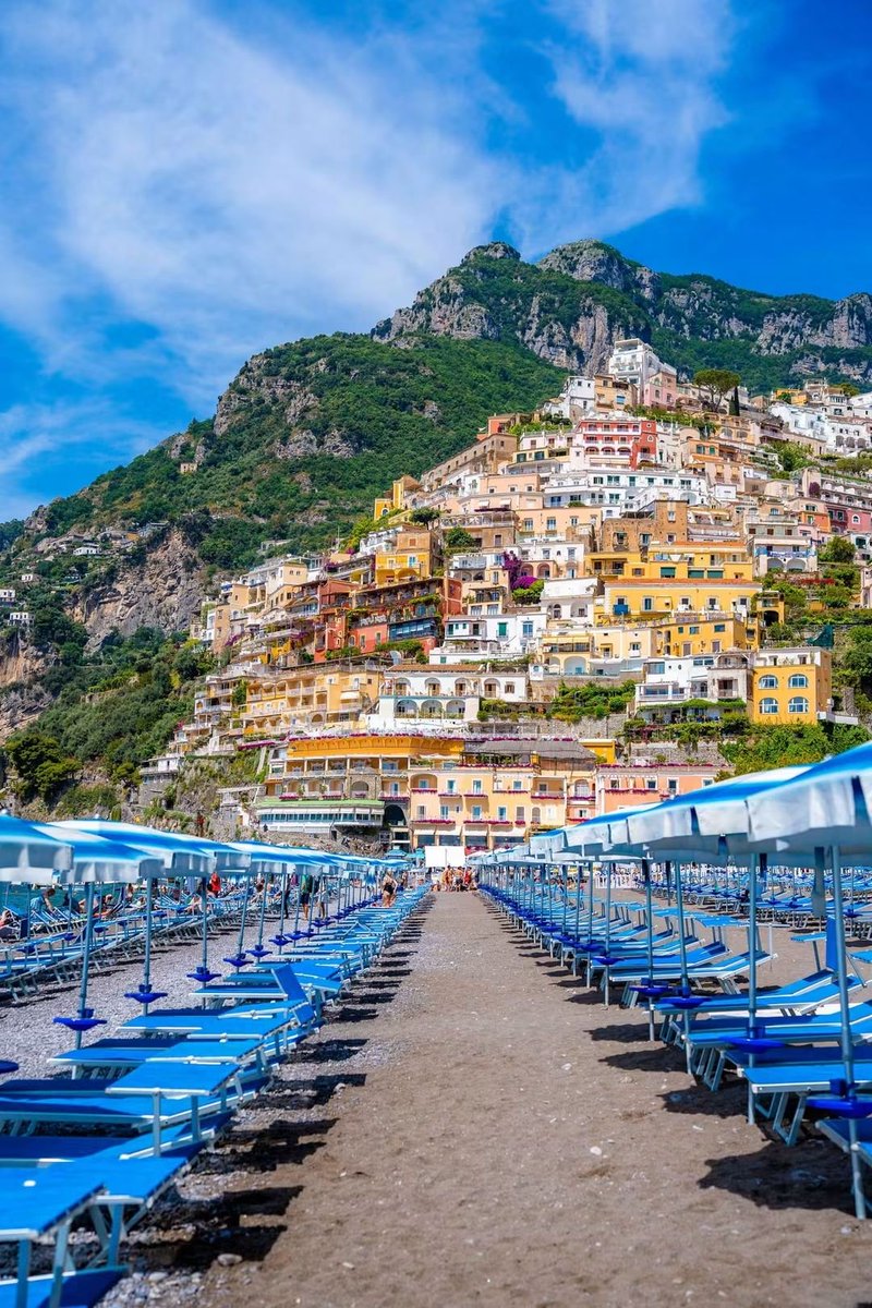 SeascapeNature's tweet photo. Positano, Amalfi Coast 🇮🇹 https://t.co/QdpTZ0bZLU