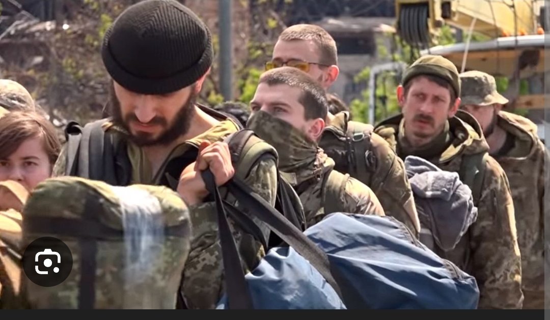 Diomed331's tweet photo. Сьогодні 1577й день як бійцям азов сталі та  медикам узурпатор  Зеленський дав наказ здатися у россійский полон. https://t.co/mFW4dMIfJN