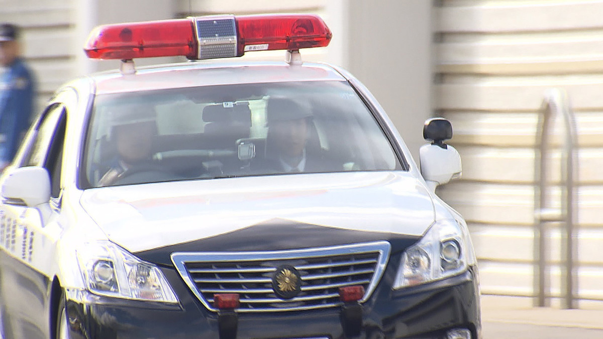 livedoornews's tweet photo. 【5人搬送】80代男性が駐車していた軽自動車、無人の状態で発進 幼稚園児の列に衝突
https://t.co/nLBcWP4sg8

男性が軽自動車を車庫に駐車し、その場を離れたところ、車が無人で発進。車は幼稚園児の列に衝突した。車に衝突したのは��児3人、女児2人で全員意識があり、軽傷とみられるという。 https://t.co/tahA4AaU9M