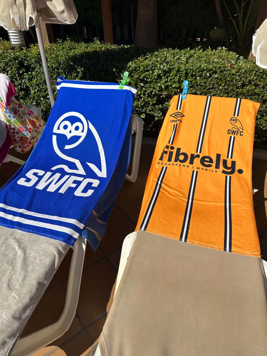 SmiggyPrints's tweet photo. Wednesday fans abroad 💙🦉☀️

A customer sent me this from sunny Algarve — and I absolutely love it! 😍

Two Wednesday towels getting plenty of use in the sun 🇵🇹💙

If you fancy taking your team with you on holiday, I can do any club and can also make completely custom designs.

🏖️ Beach towels £30 or 2 for £55
⛳ Golf towels £25

Thanks for sending the photo mate! 💙🦉

#SWFC #SheffieldWednesday #SmiggyPrints #FootballTowels #Algarve