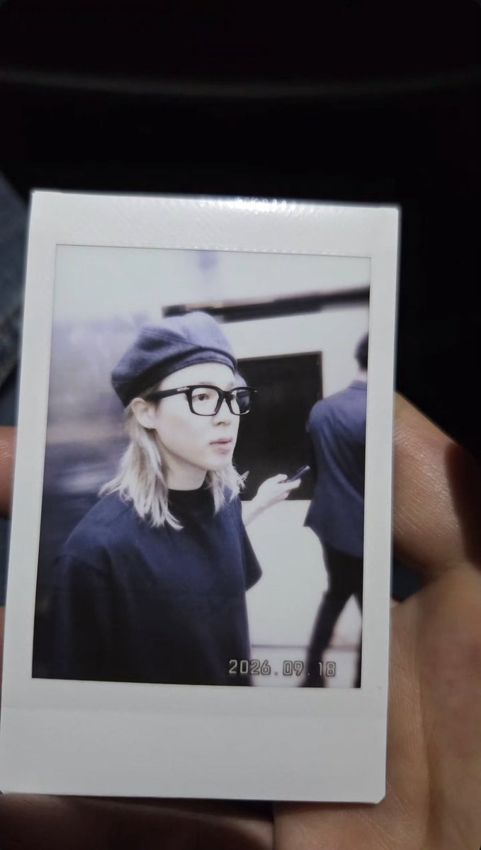 mejkyou's tweet photo. “รูปที่มักเน่ถ่ายให้☺️”

//จบน้าาาา ใครด่าใครว่าชี นี่ค่ะน้องชายเค้าเต้มใจถ่ายให้เนาะลงอวดฟลว.60.1ล้านคน ☺️🫶🏻🌟 https://t.co/CJOajsb8CU