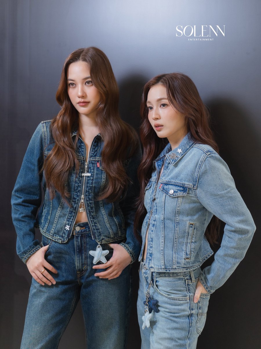 freenismyworld7's tweet photo. Damn can i say something unhygienic 🫣🫦🫦🫦
FREEN with Love the vibe the chemistry 🫠 damn Hot 🥵 🔥 🔥 
And the height difference 

#srchafreen‌ https://t.co/HaMH5ormNr