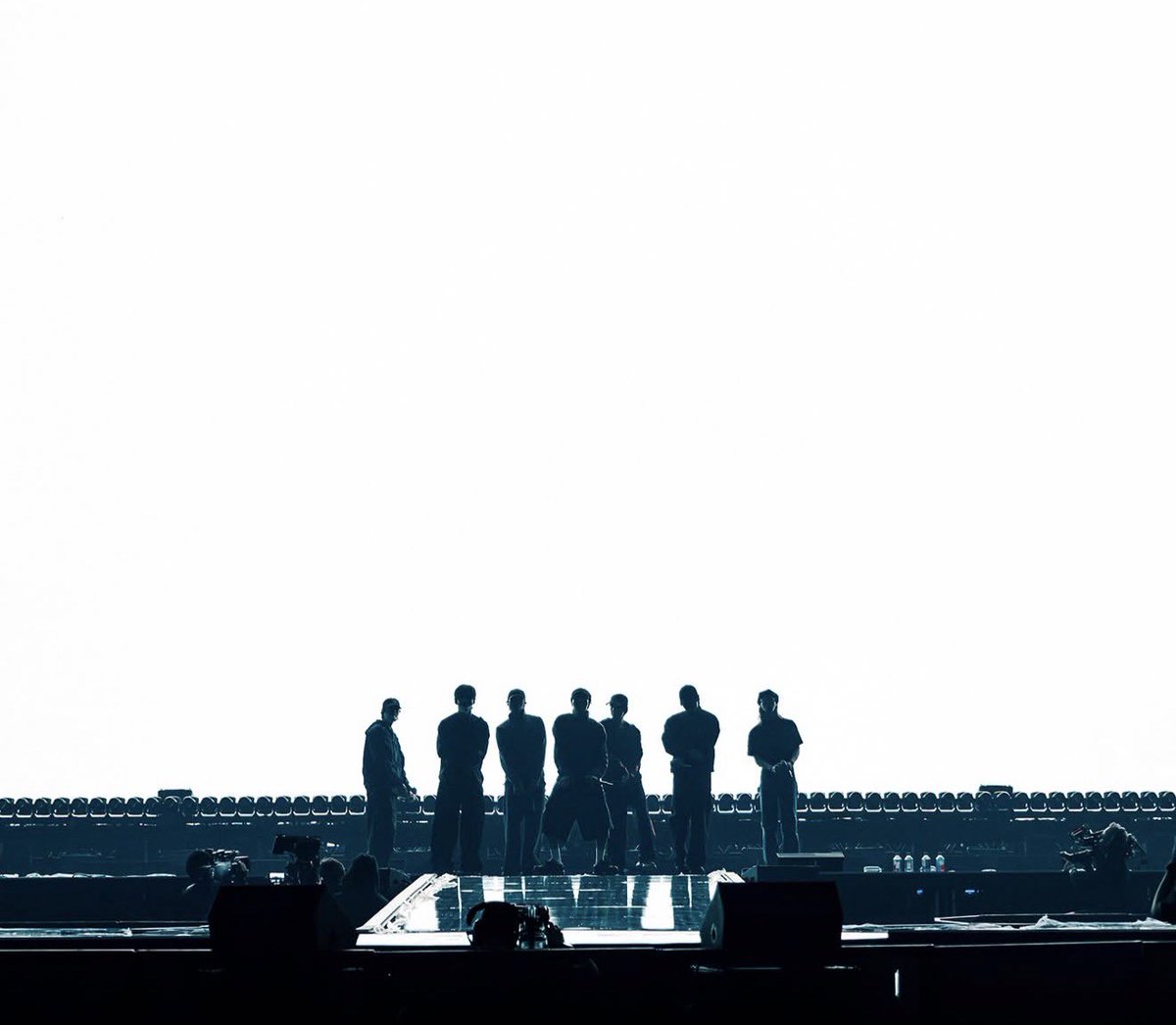 thvchapters's tweet photo. bts rehearsing for iheart festival tonight and it’s giving mic drop??? https://t.co/Fe4wosMlle