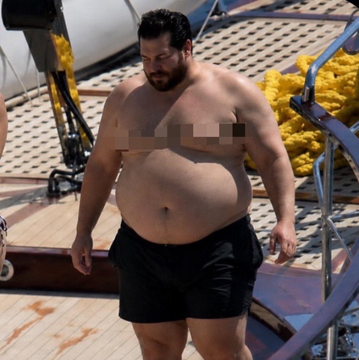 AsiyeL1708's tweet photo. İnsanlığın en alt tabakasını görmek istiyorsan dön kendi götüne bak tabi obeziniz insanlığıda yemediyse malum insanlığın en büyük kütleli kişisi 🤣🤣🤣🤣 https://t.co/6Y0r6KUjGO