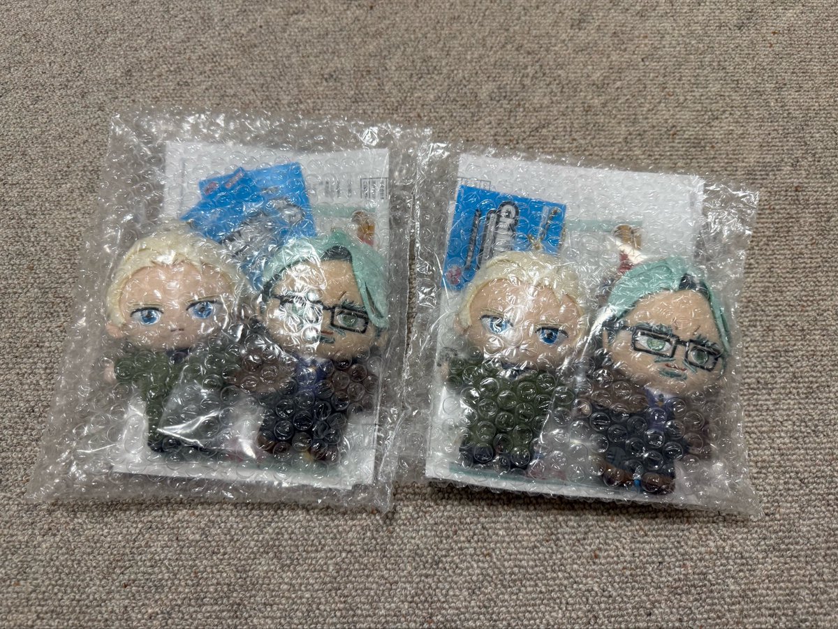 sion_bcvf's tweet photo. 同じ袋2つ届いて、わざわざ1人1袋かあって思いながら1袋開けたら2人入ってた。あれ？？？？ってもう1袋開けてようやく気づきましたがどうやら受注期間中にちゃんと頼んでいたらしい https://t.co/IRBXXhSyM7