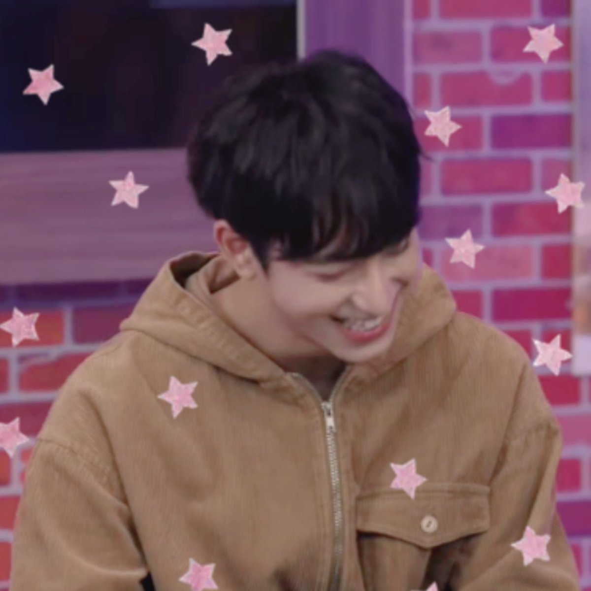 ChimonTrend's tweet photo. ส่งน้องชิมา Boost energy ปิ้ว ๆ (づ^•⩊•^)づ💛

LIVEHOUSE X MATCHPOINT 

#GMMTVLIVEHOUSE https://t.co/3hG74QdfOC