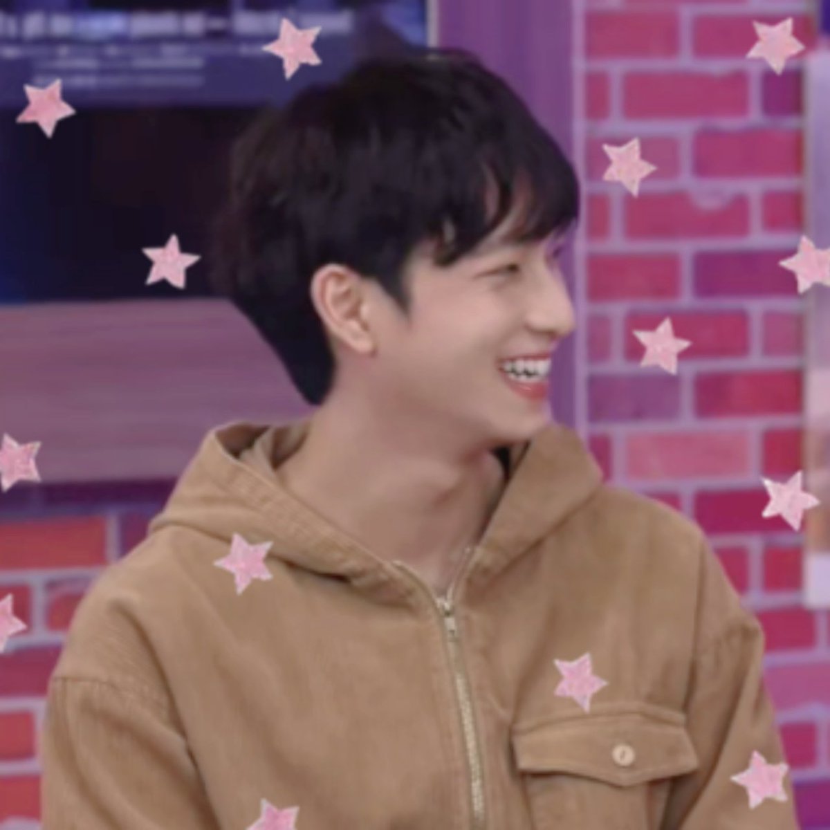 ChimonTrend's tweet photo. ส่งน้องชิมา Boost energy ปิ้ว ๆ (づ^•⩊•^)づ💛

LIVEHOUSE X MATCHPOINT 

#GMMTVLIVEHOUSE https://t.co/3hG74QdfOC
