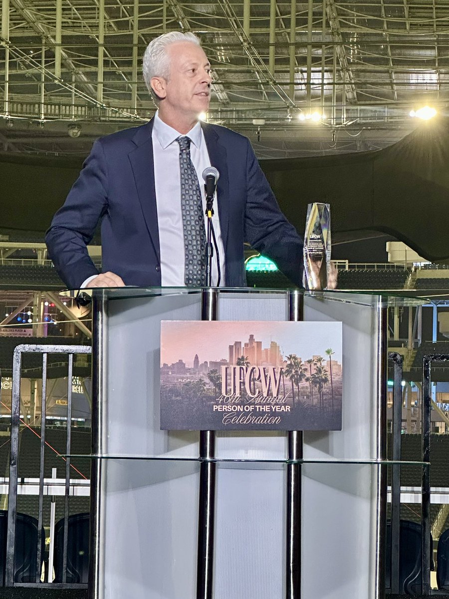 CA_Bldg_Trades's tweet photo. Thank you to @UFCWWSC8 for honoring the State Building Trades at the UFCW Person of the Year Awards — fittingly held at the 100% union-built SoFi Stadium! We’re proud to stand alongside UFCW as a strong ally in the fight for working people. The work continues, and when we fight, we win! ✊